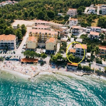 Apartments David - 20M From The Beach With Parking Trogir Exterior photo