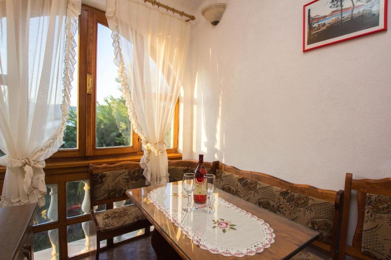 Apartments David - 20M From The Beach With Parking Trogir Exterior photo