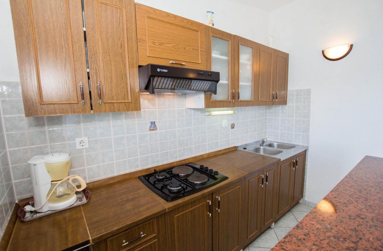 Apartments David - 20M From The Beach With Parking Trogir Exterior photo