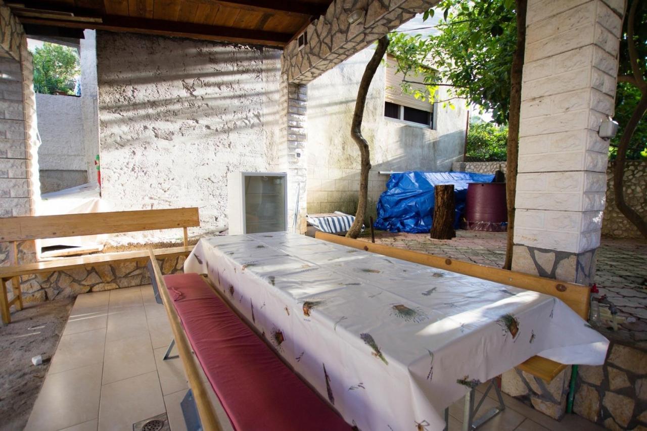 Apartments David - 20M From The Beach With Parking Trogir Exterior photo
